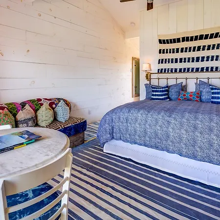 The Crows Nest Inn